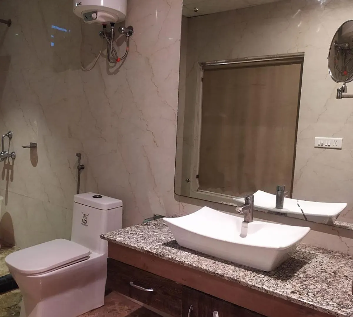 Airport Hotel Lotus Villa 10 Minutes Delhi Aerocity Metro New Delhi 4*,