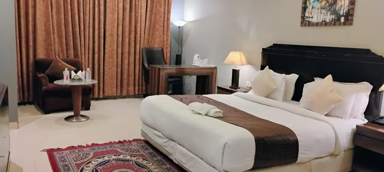 Airport Hotel Lotus Villa 10 Minutes Delhi Aerocity Metro New Delhi India