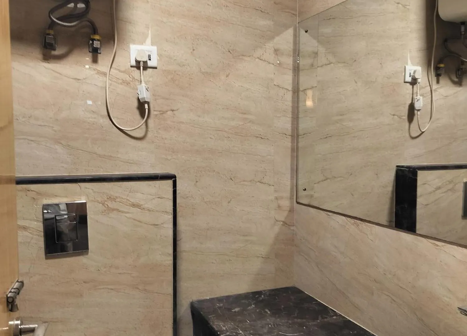 Airport Hotel Lotus Villa 10 Minutes Delhi Aerocity Metro New Delhi