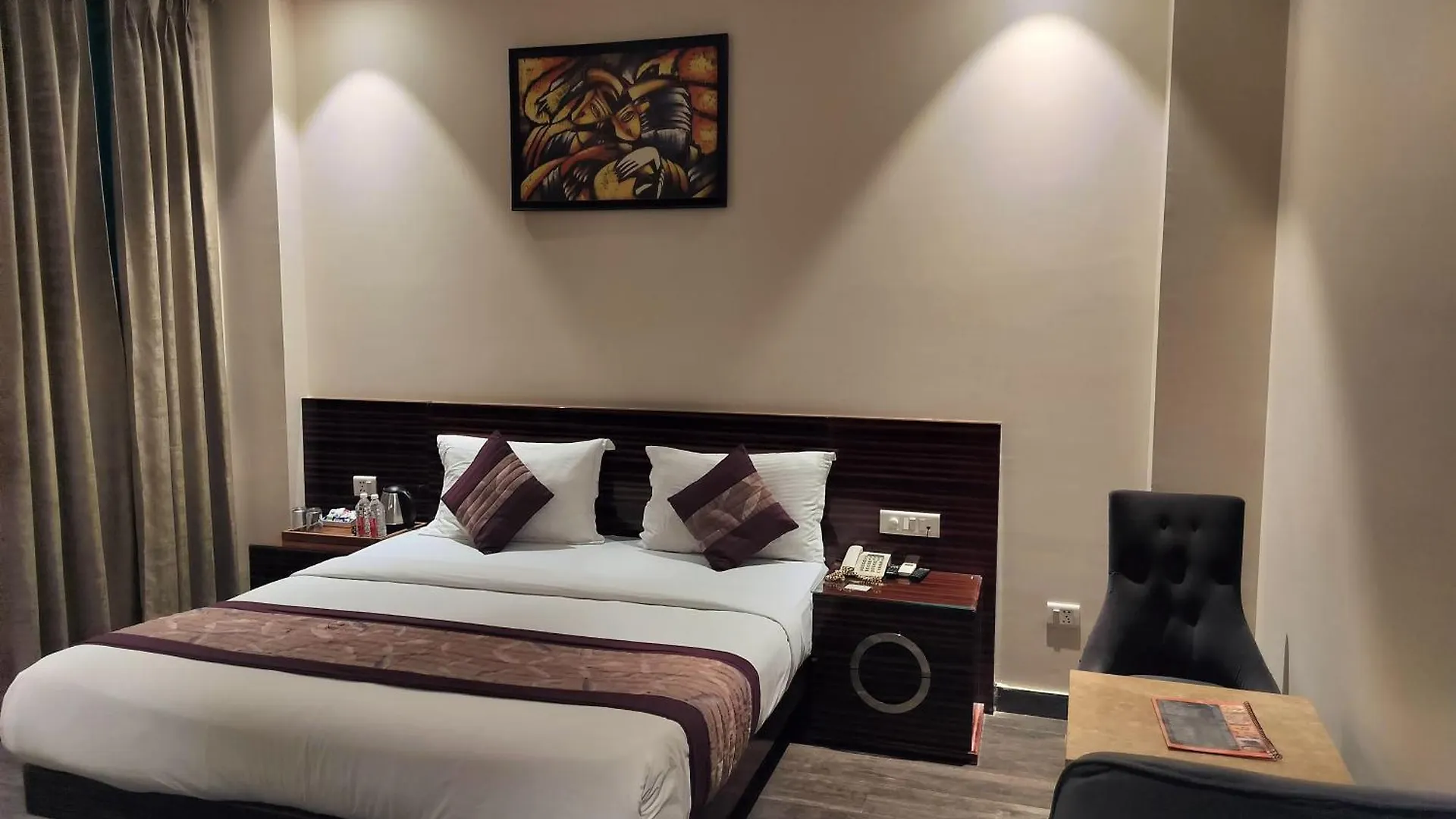 Airport Hotel Lotus Villa 10 Minutes Delhi Aerocity Metro New Delhi